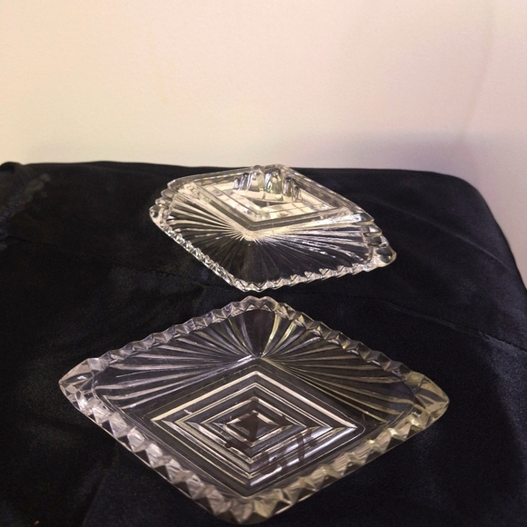 Vintage Diamond Shaped Art Deco Glass Trinket Box - Picture 2 of 5